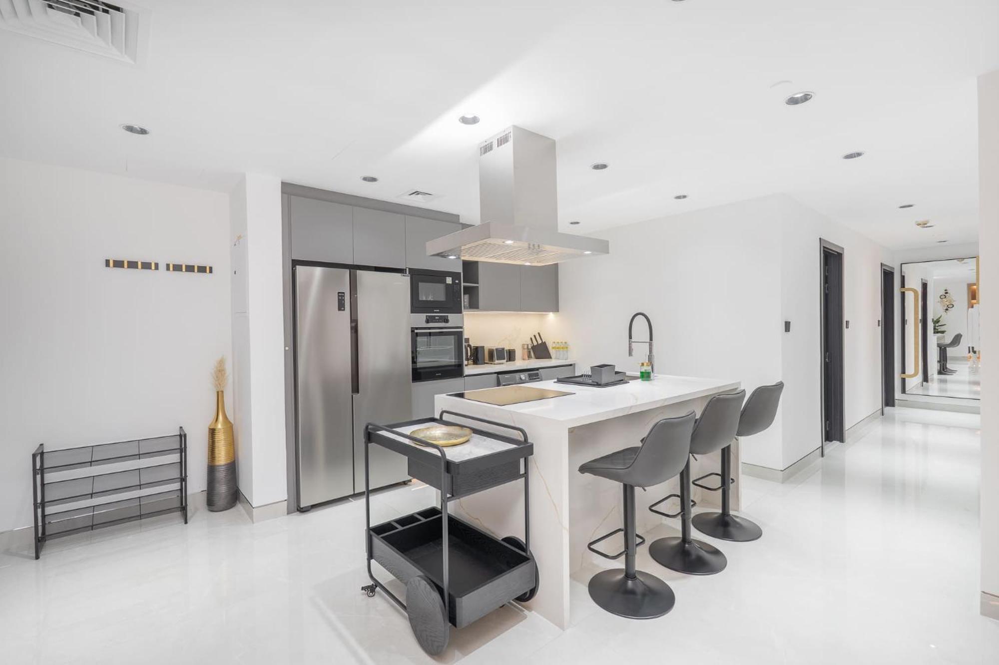 Bahar 2's Stylish 2 Bedroom That Sleeps 4 Apartment